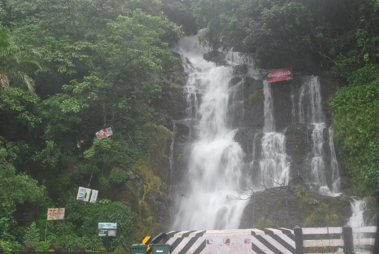 Resort Biglaand Dew Castle Hotel Pirmed